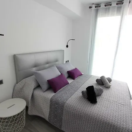 4 Gran8nerja Apartament *
